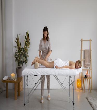 Experience Luxury Home Spa Services in Abu Dhabi with Sara Beauty